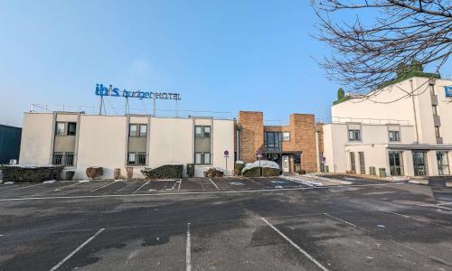 ibis Budget Clermont Ferrand Le Brézet - Aéroport - photo 1