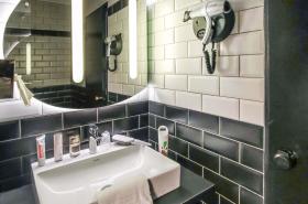 ibis Styles Clermont Ferrand République - photo 15