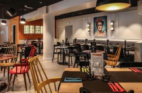 ibis Styles Clermont Ferrand République - photo 9