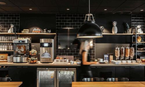 ibis Styles Clermont Ferrand République - photo 3