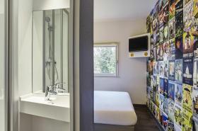 hotelF1 Clermont Ferrand Est - photo 11