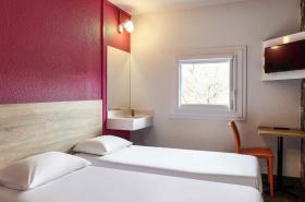 hotelF1 Clermont Ferrand Est - photo 10