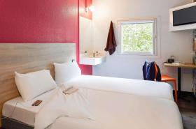 hotelF1 Clermont Ferrand Est - photo 21