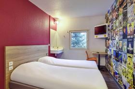 hotelF1 Clermont Ferrand Est - photo 8